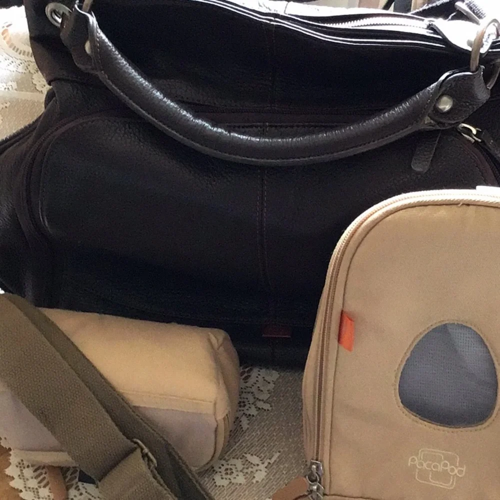 PacaPod beautiful !!! Lucky mom bag diaper purse all leather complete